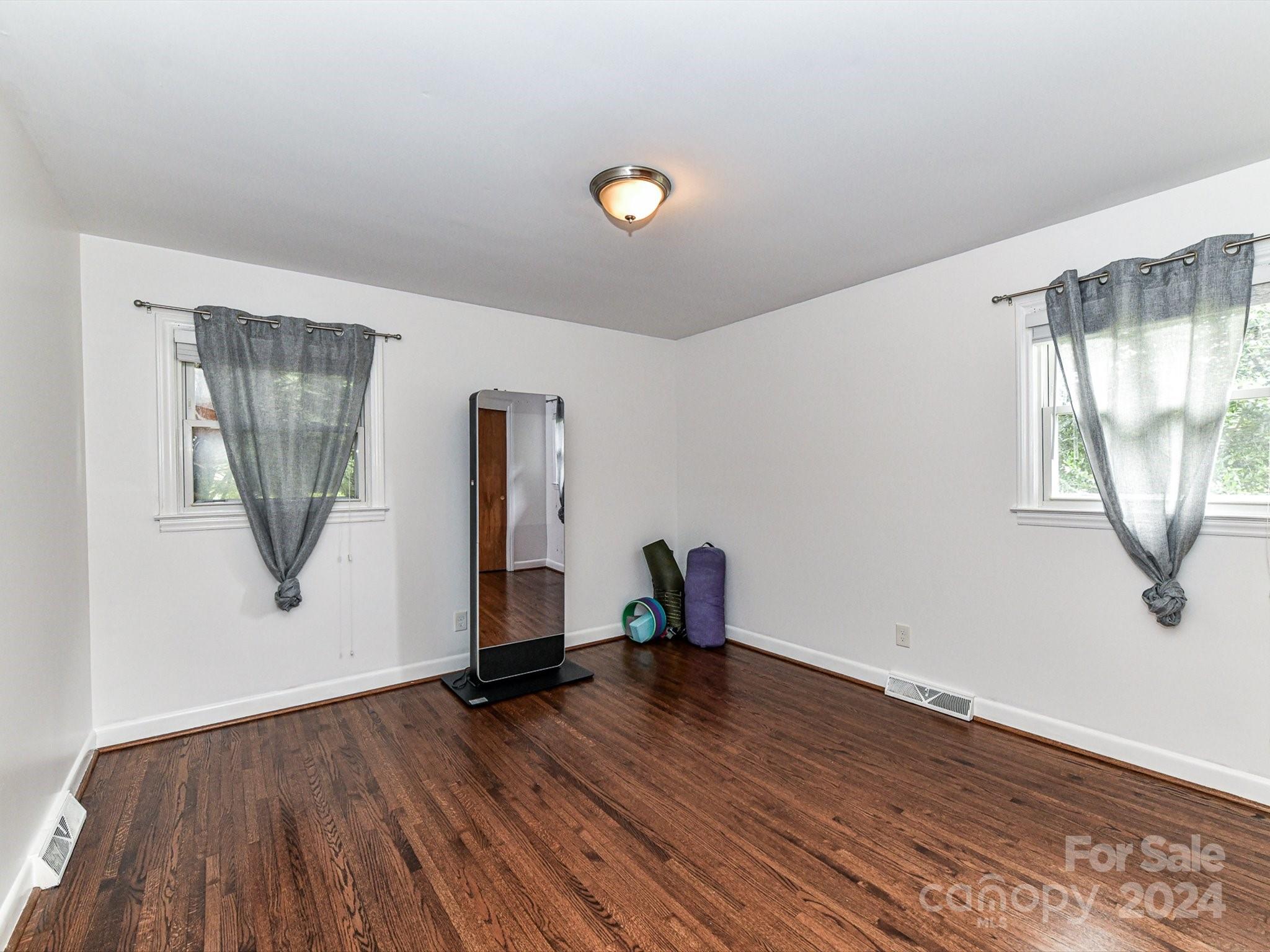 6400 Vernedale Road Charlotte, NC 28212 - Photo 13 of 21 Gallery Image 13