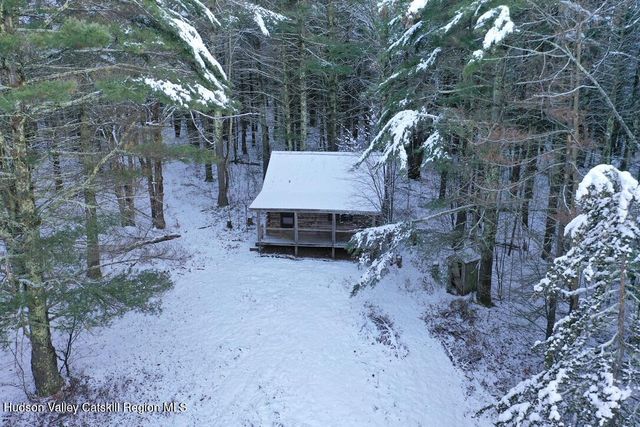 $1,049,000 | 21 Long Road, West Kill, NY 12492