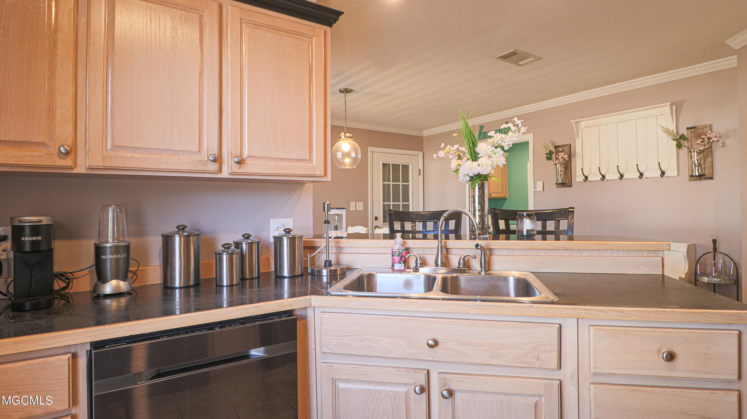 9348 Dunn Road Moss Point, MS 39562 - Photo 13 of 20 Dunn-111