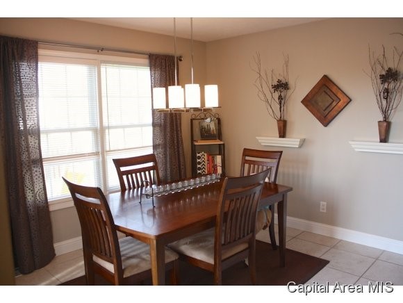 5113 Manhattan Drive Springfield, IL 62711 - Photo 6 of 22 Gallery Image 6