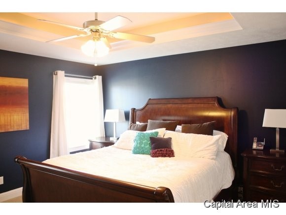 5113 Manhattan Drive Springfield, IL 62711 - Photo 10 of 22 Gallery Image 10