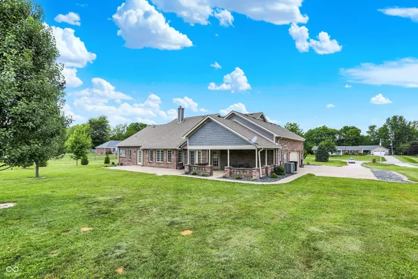 $624,900 | 421 Lowry Street, Jamestown, IN 46147