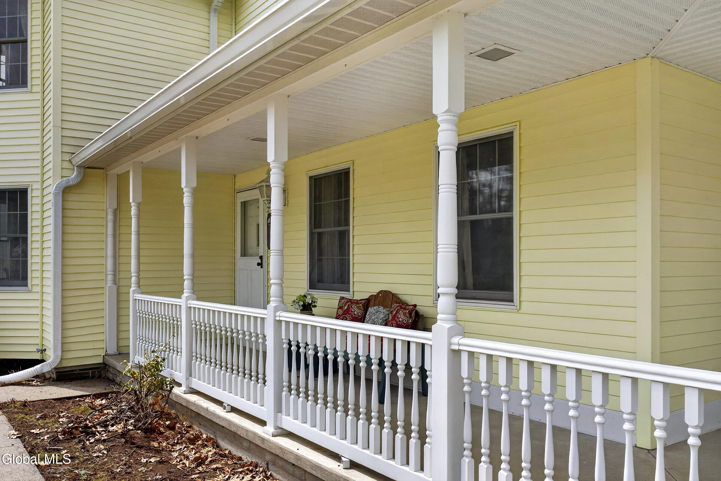 26 Sugar Pine Road Queensbury, NY 12804 - Photo 7 of 77 013-26-Sugar-Pine-Road-Queensbury-NY-128