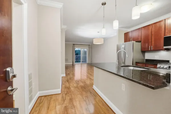 $280,000 | 6301 Edsall Road, Unit 117, Alexandria, VA 22312