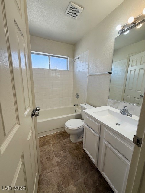 1719 Mesquite Court Henderson, NV 89014 - Photo 2 of 17 Bathroom with vanity, shower / bathtub combination