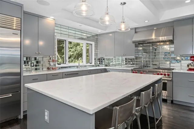 $1,399,999 | 4 West Wesley Ridge, Atlanta, GA 30327