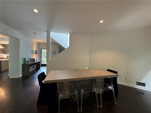 $1,399,999 | 4 West Wesley Ridge, Atlanta, GA 30327