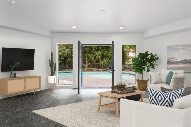 $1,399,999 | 4 West Wesley Ridge, Atlanta, GA 30327