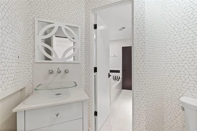 $1,399,999 | 4 West Wesley Ridge, Atlanta, GA 30327