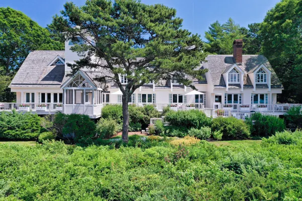 $7,900,000 | 255 Bayberry Way, Osterville, MA 02655