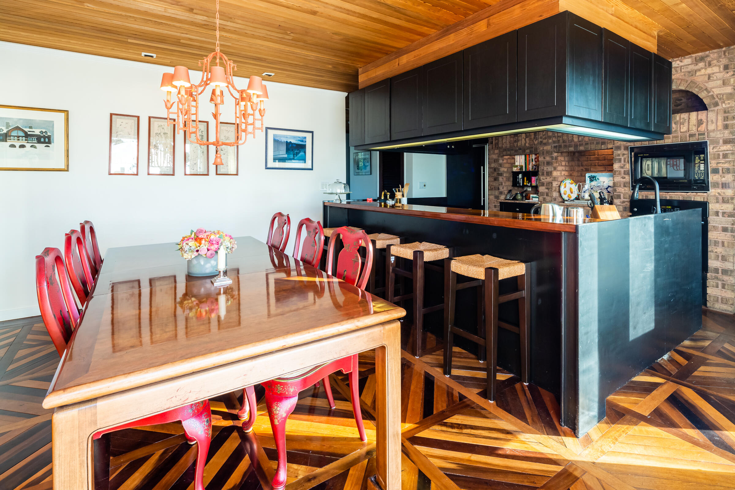 255 Bayberry Way Osterville, MA 02655 - Photo 23 of 44 Kitchen and Dining