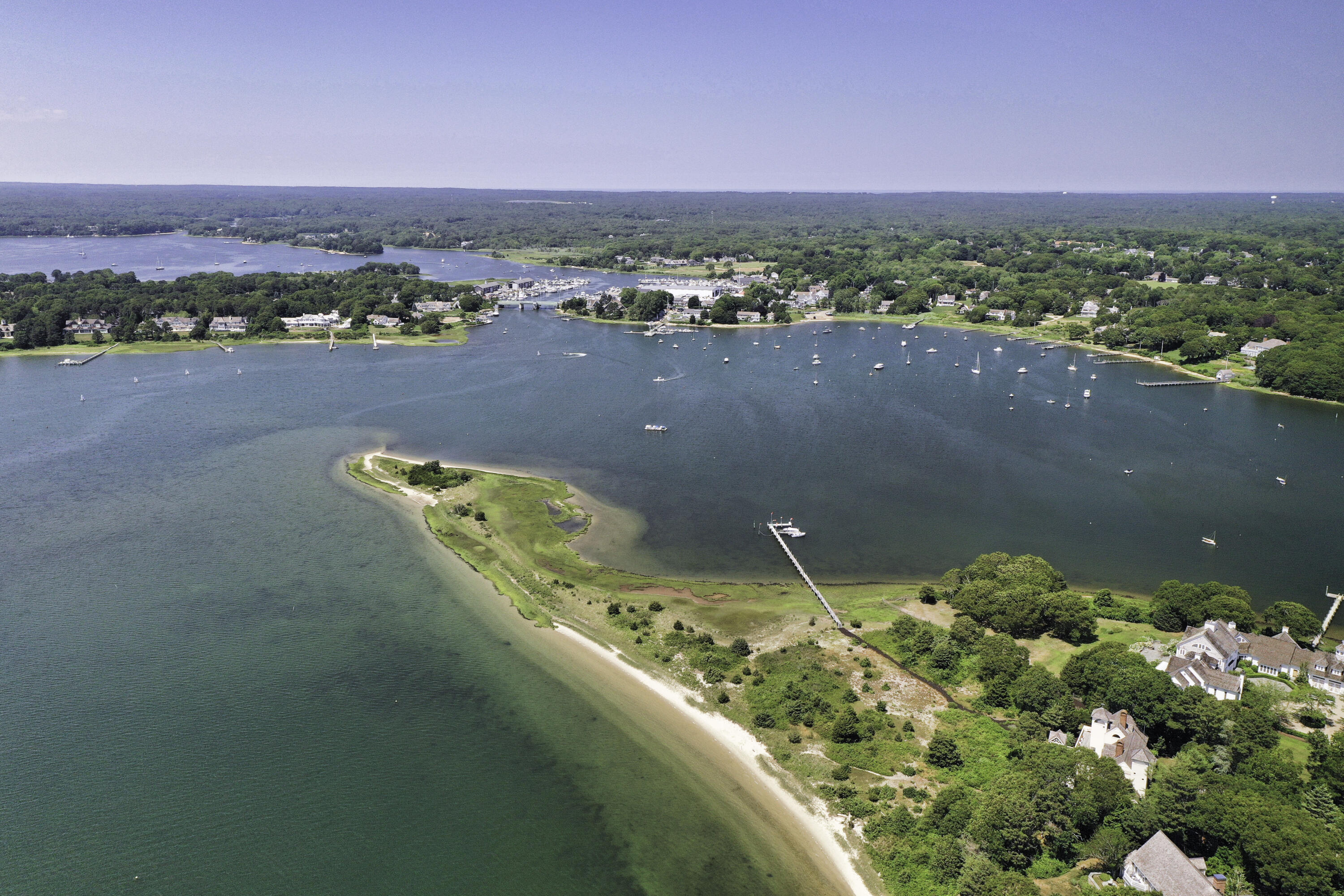 255 Bayberry Way Osterville, MA 02655 - Photo 4 of 44 255 Bayberry June 2024 (17)