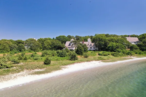 $7,900,000 | 255 Bayberry Way, Osterville, MA 02655