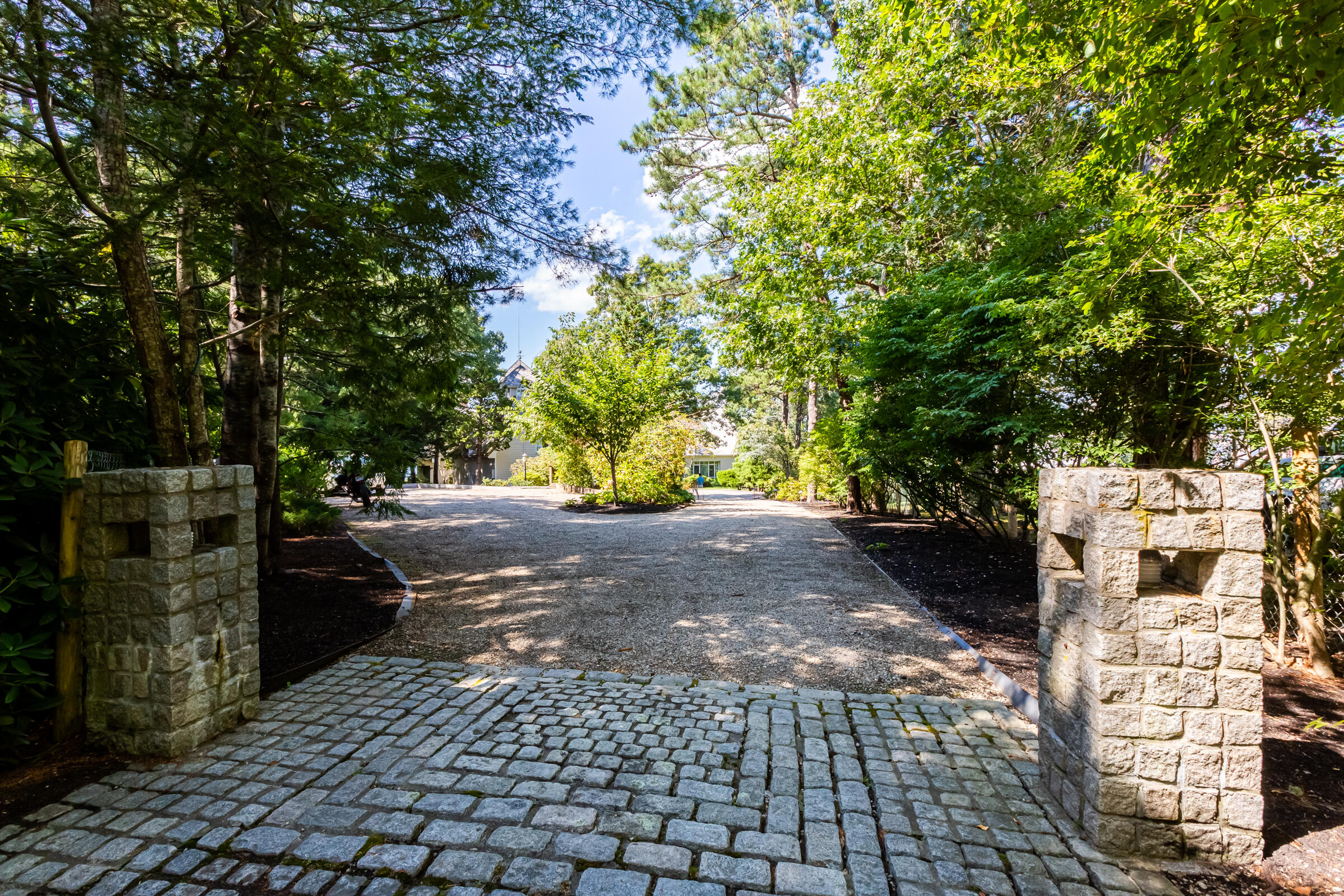 255 Bayberry Way Osterville, MA 02655 - Photo 8 of 44 Entry