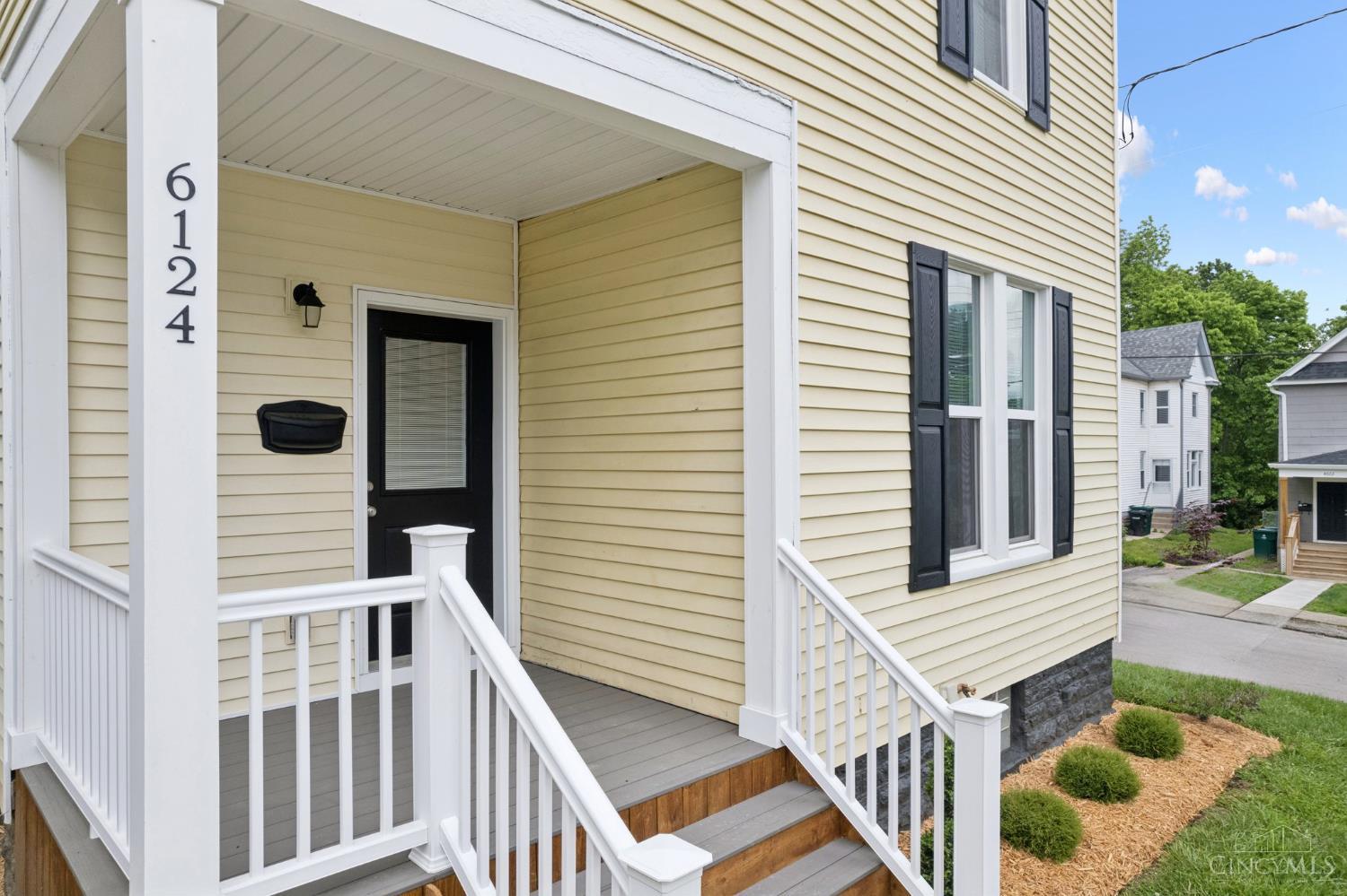 6124 Roe Street Cincinnati, OH 45227 - Photo 2 of 61