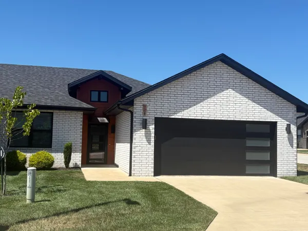$429,900 | 5955 South Farm Road 163, Unit 202B, Springfield, MO 65810