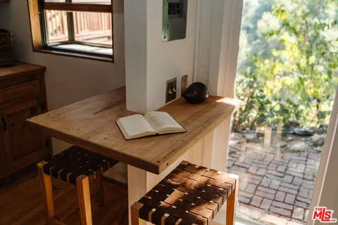 $1,699,000 | 517 Canon View Trail, Topanga, CA 90290