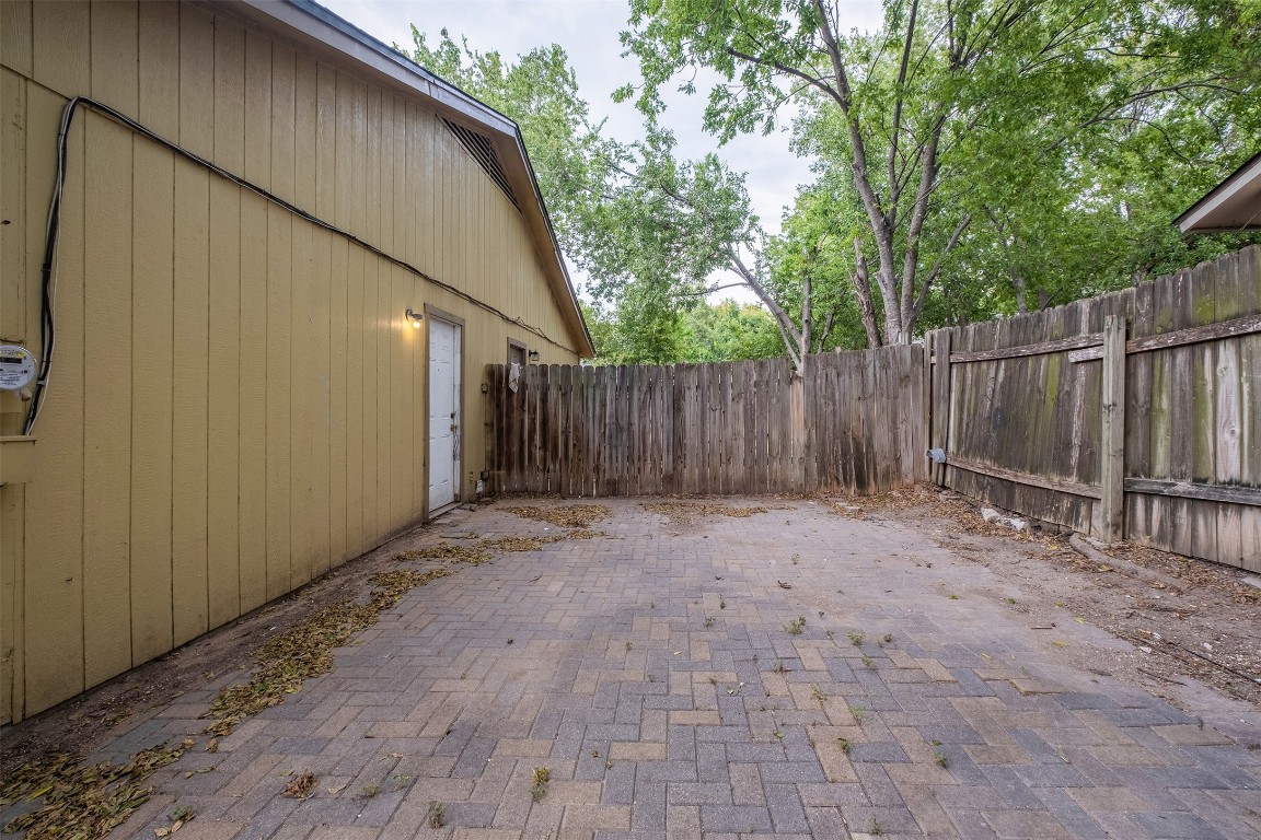 12901 Chromite Street, Unit B Austin, TX 78727 - Photo 17 of 21 View of patio