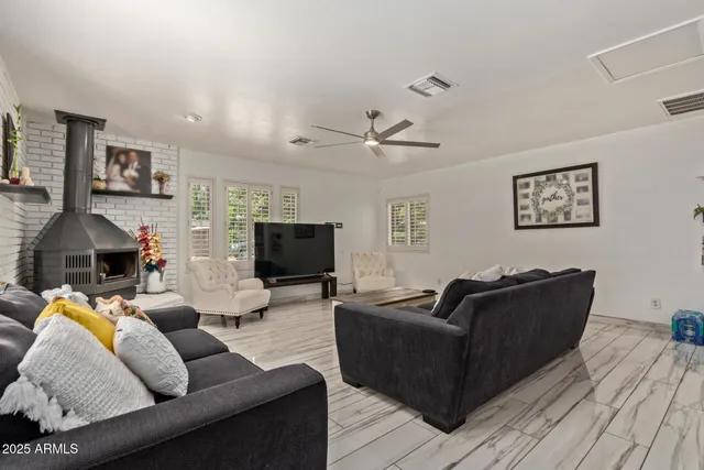 $899,999 | 1532 West Loma Lane, Phoenix, AZ 85021