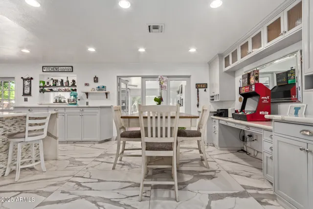 $899,999 | 1532 West Loma Lane, Phoenix, AZ 85021