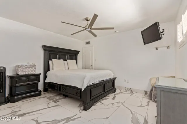 $899,999 | 1532 West Loma Lane, Phoenix, AZ 85021