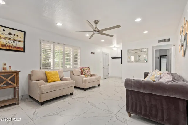 $899,999 | 1532 West Loma Lane, Phoenix, AZ 85021