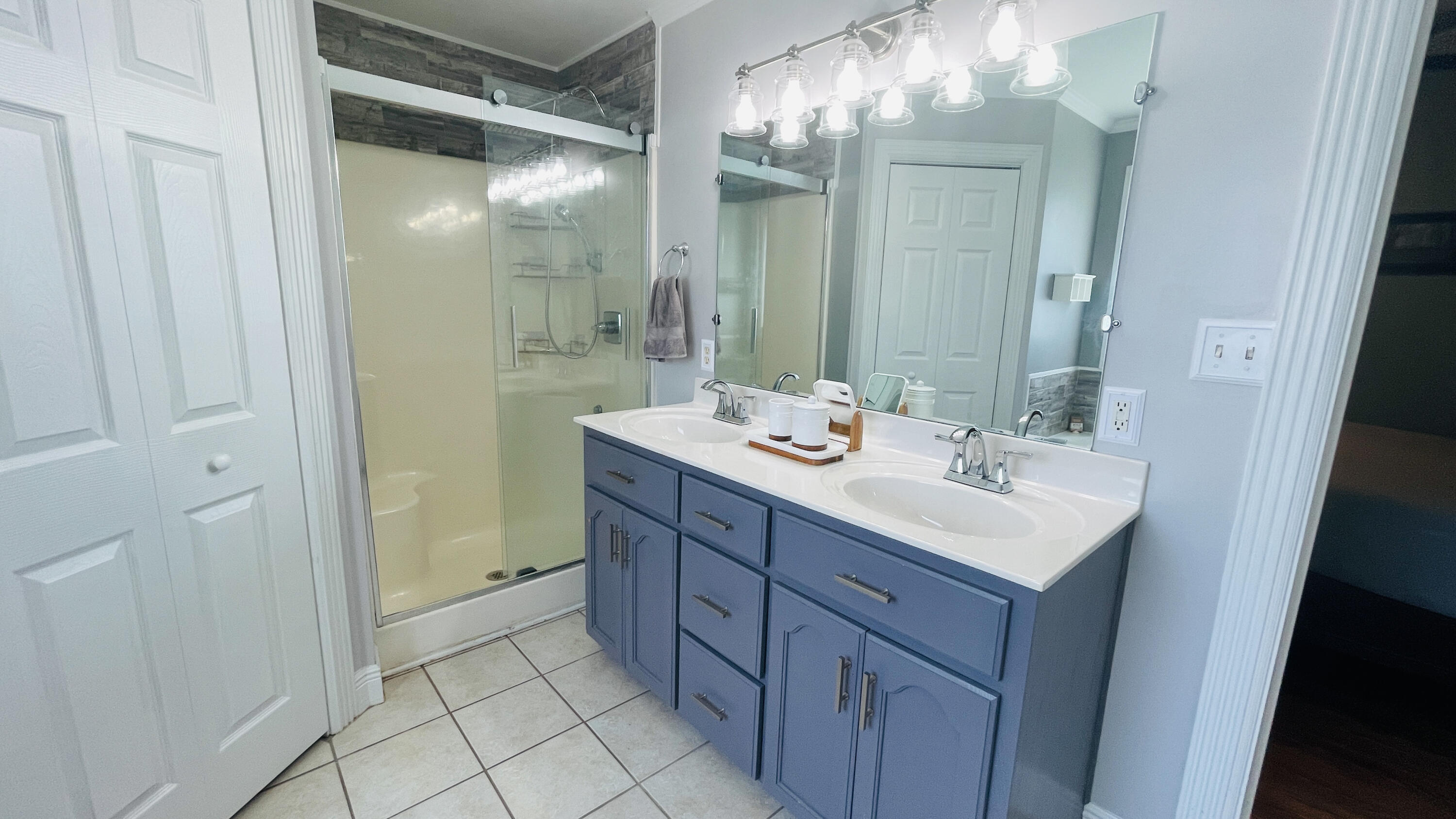 332 Ridgeview Drive Berea, KY 40403 - Photo 31 of 62 332 Ridgeway Dr-45
