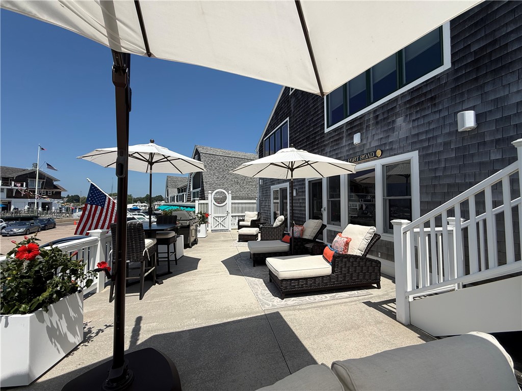 16 Fort Road Westerly, RI 02891 - Photo 9 of 25