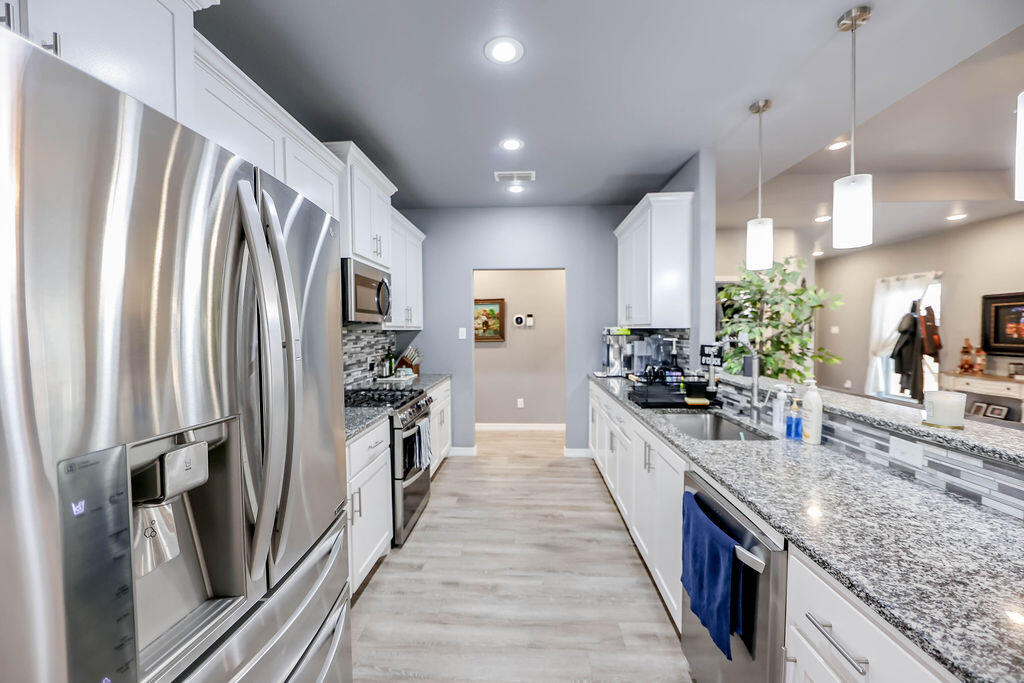 7101 22nd Place Lubbock, TX 79407 - Photo 9 of 24 7101_22NDPL_EDGETT2026-16