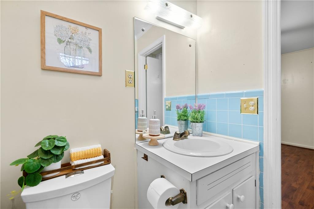 192 Saxon Court Canton, GA 30114 - Photo 18 of 40