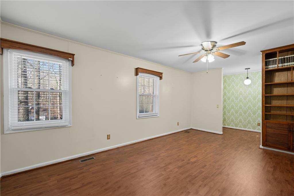 192 Saxon Court Canton, GA 30114 - Photo 6 of 40