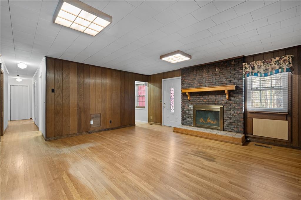 192 Saxon Court Canton, GA 30114 - Photo 10 of 40