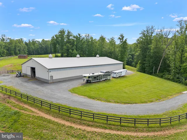 $2,250,000 | 7312 Oak Lane, Marshall, VA 20115