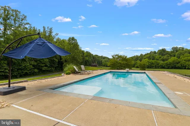 $2,250,000 | 7312 Oak Lane, Marshall, VA 20115