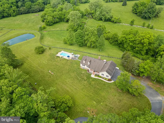 $2,250,000 | 7312 Oak Lane, Marshall, VA 20115