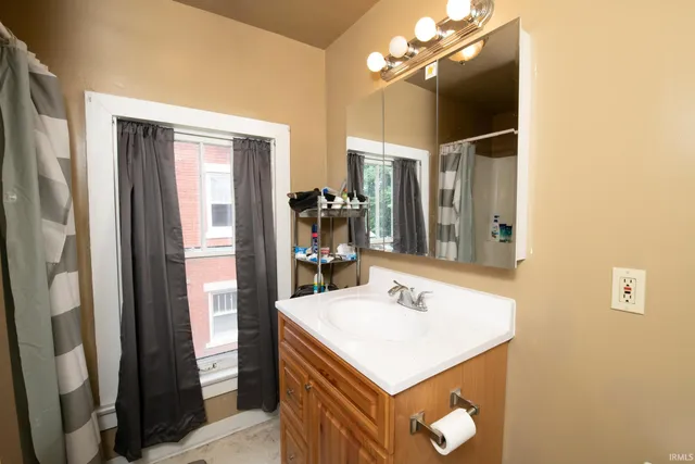 $768,000 | 402 East 1st Street, Bloomington, IN 47401