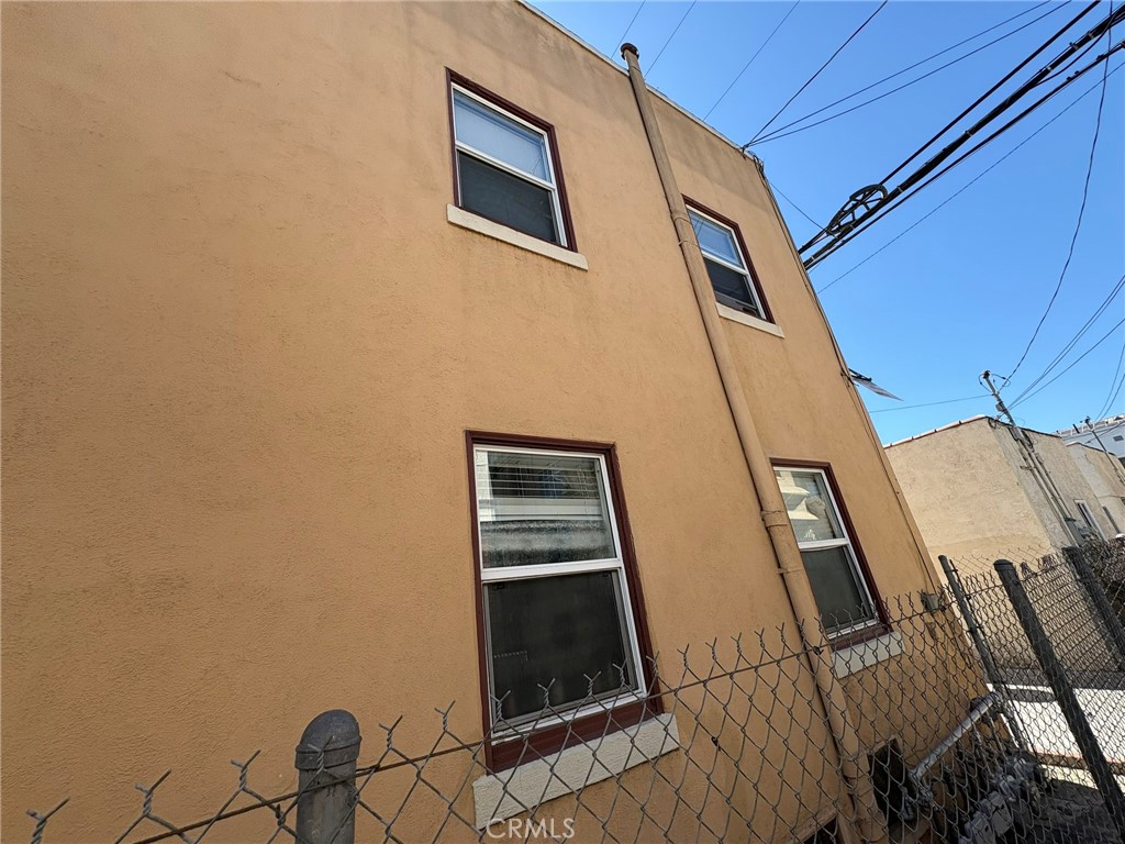617 West 3rd Street Long Beach, CA 90802 - Photo 5 of 19