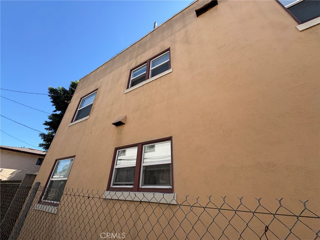 617 West 3rd Street Long Beach, CA 90802 - Photo 6 of 19