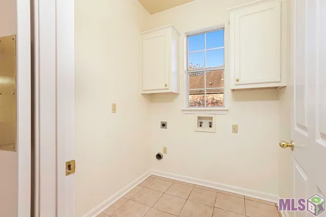 $355,000 | 3162 Riverway Drive, Baton Rouge, LA 70820