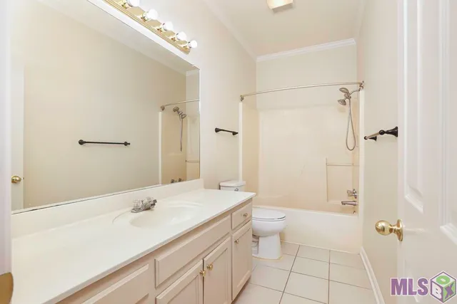 $355,000 | 3162 Riverway Drive, Baton Rouge, LA 70820