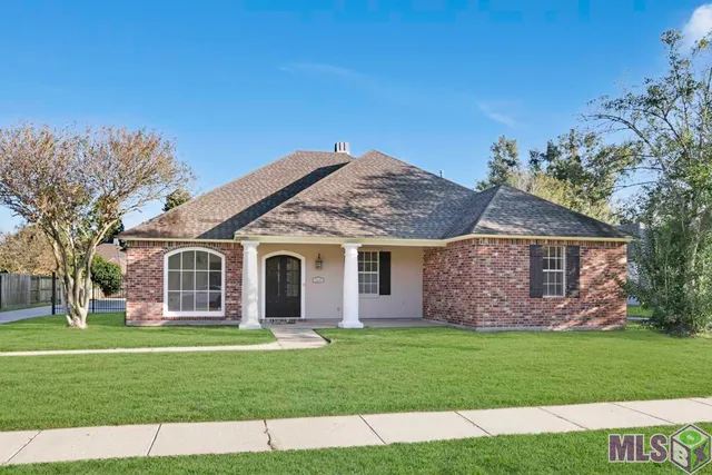 $355,000 | 3162 Riverway Drive, Baton Rouge, LA 70820