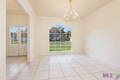 $355,000 | 3162 Riverway Drive, Baton Rouge, LA 70820