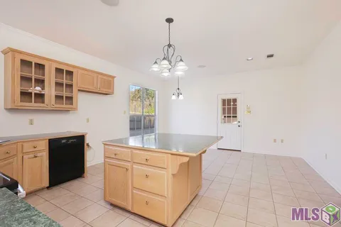 $355,000 | 3162 Riverway Drive, Baton Rouge, LA 70820