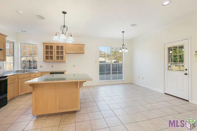 $355,000 | 3162 Riverway Drive, Baton Rouge, LA 70820