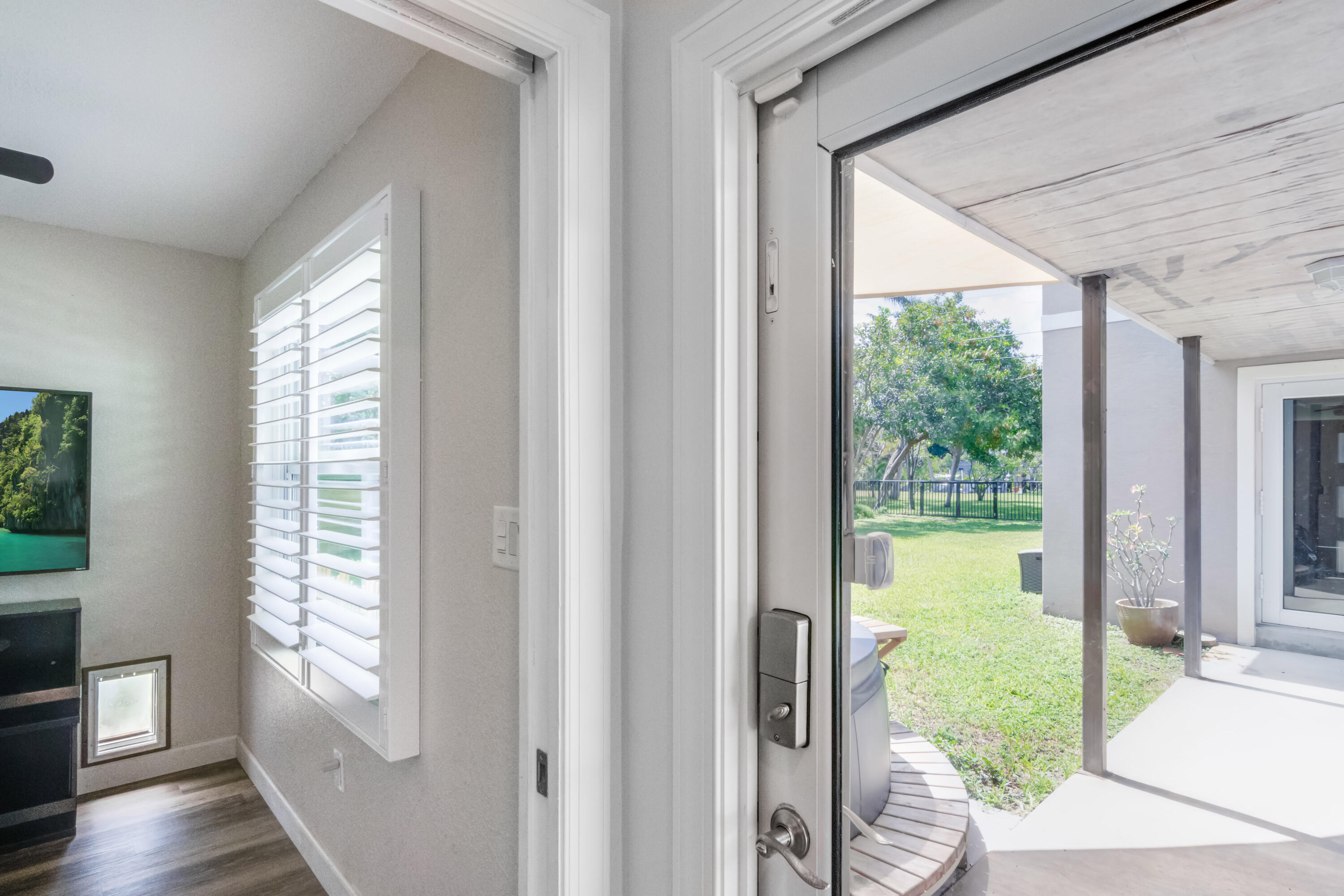 925 Laurel Road North Palm Beach, FL 33408 - Photo 20 of 39 Back Door to Guest House