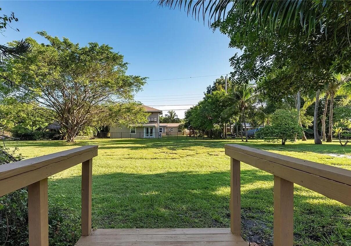 925 Laurel Road North Palm Beach, FL 33408 - Photo 35 of 39 Rear exposure from dock
