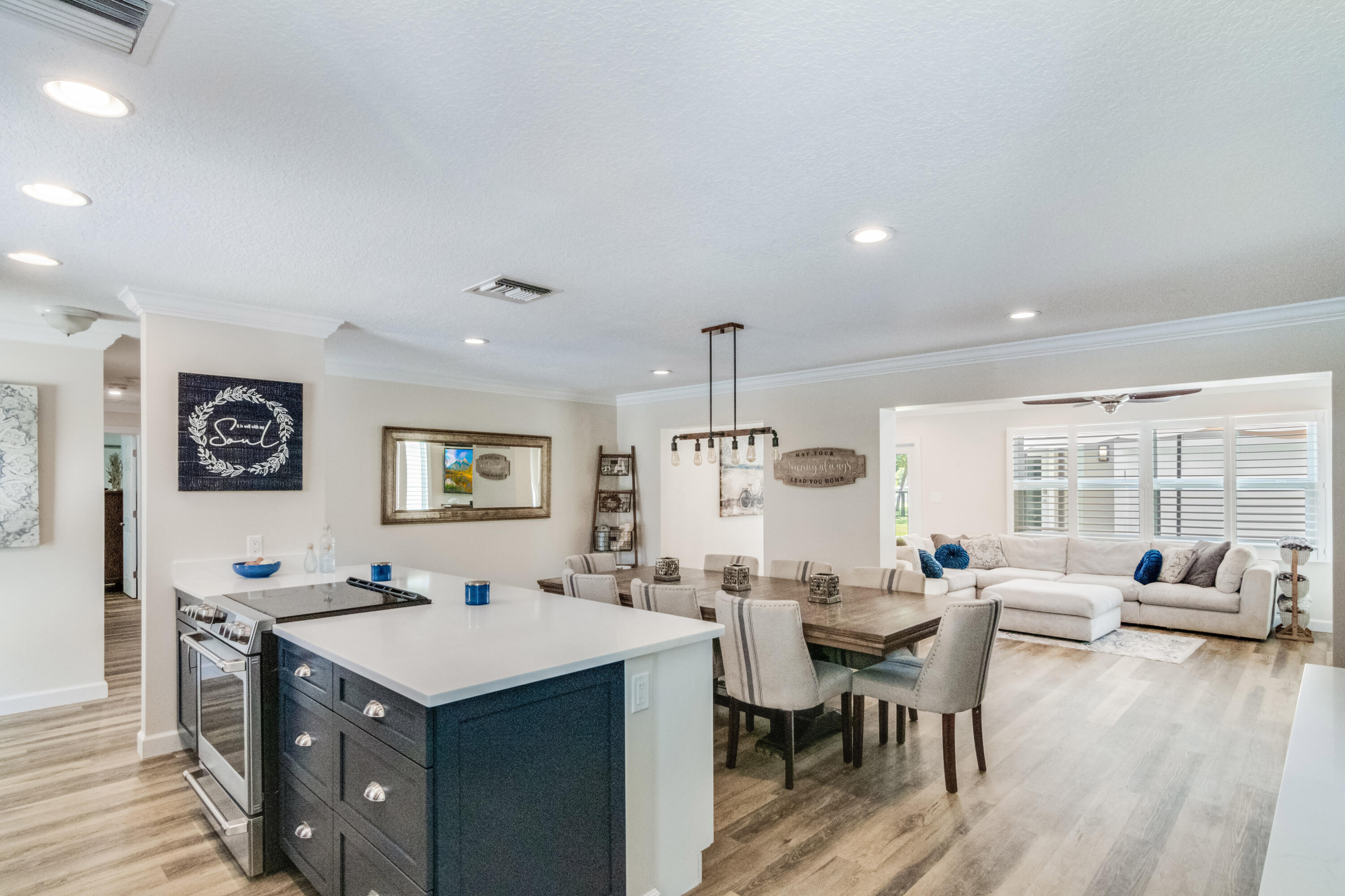 925 Laurel Road North Palm Beach, FL 33408 - Photo 7 of 39 Open Concept