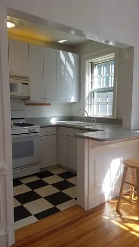 $2,800 | 77 Martin Street, Unit 6, Cambridge, MA 02138