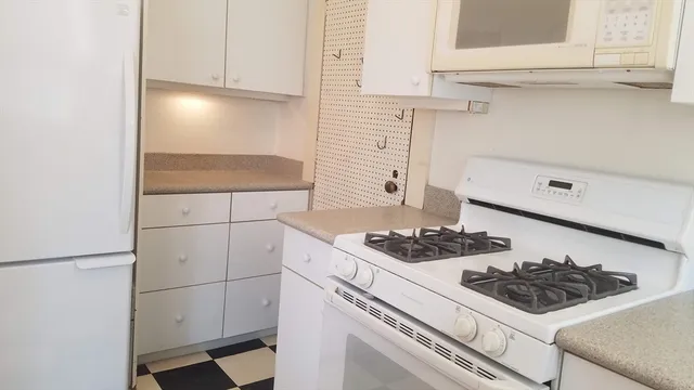 $2,800 | 77 Martin Street, Unit 6, Cambridge, MA 02138