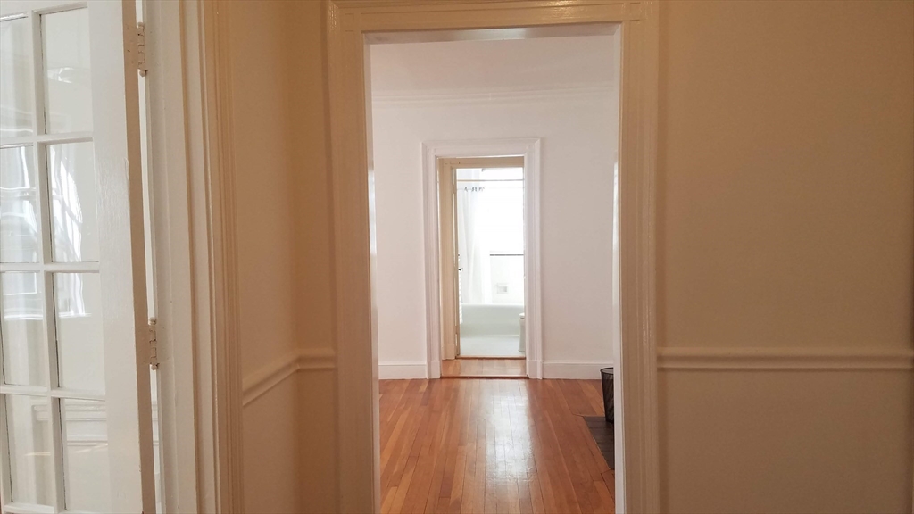 77 Martin Street, Unit 6 Cambridge, MA 02138 - Photo 5 of 20